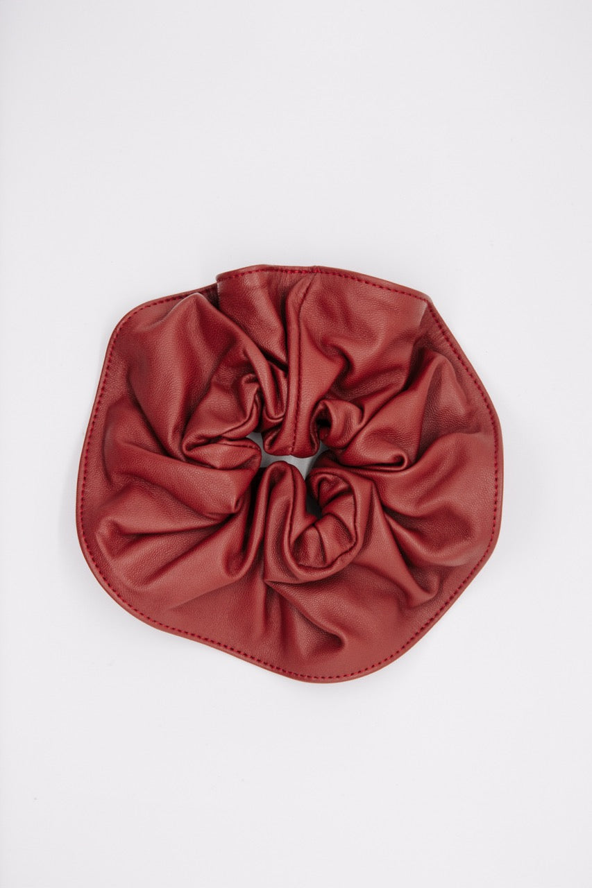 CYGNE Scrunchie in Tinto (burgundy, 100% lambskin) Burgundy Scrunchie - Etsy main image 3