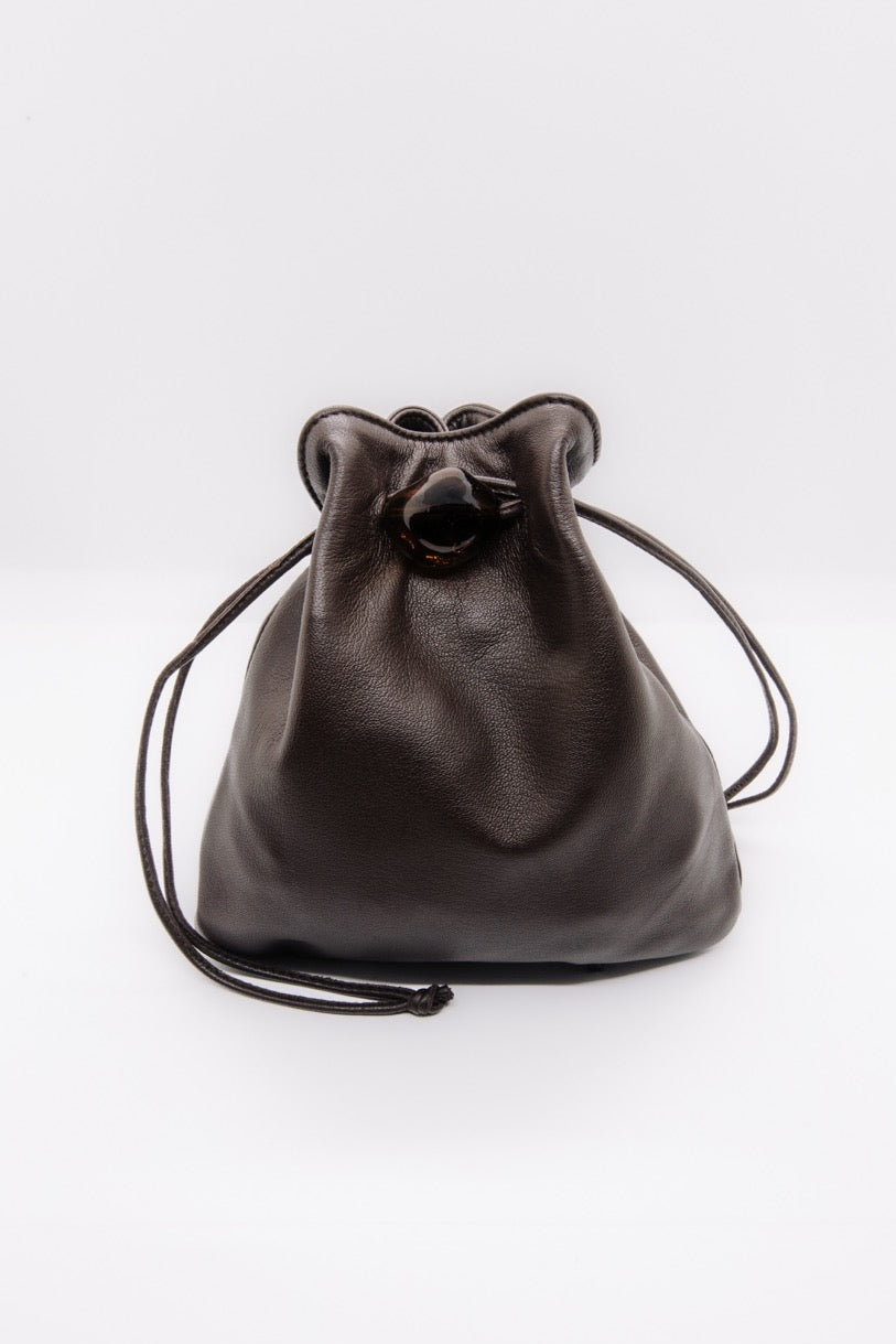 ayllon CASILDA POUCH IN BLACK レザー 巾着バッグ CASILDA Pouch in Tabac – Ayllón