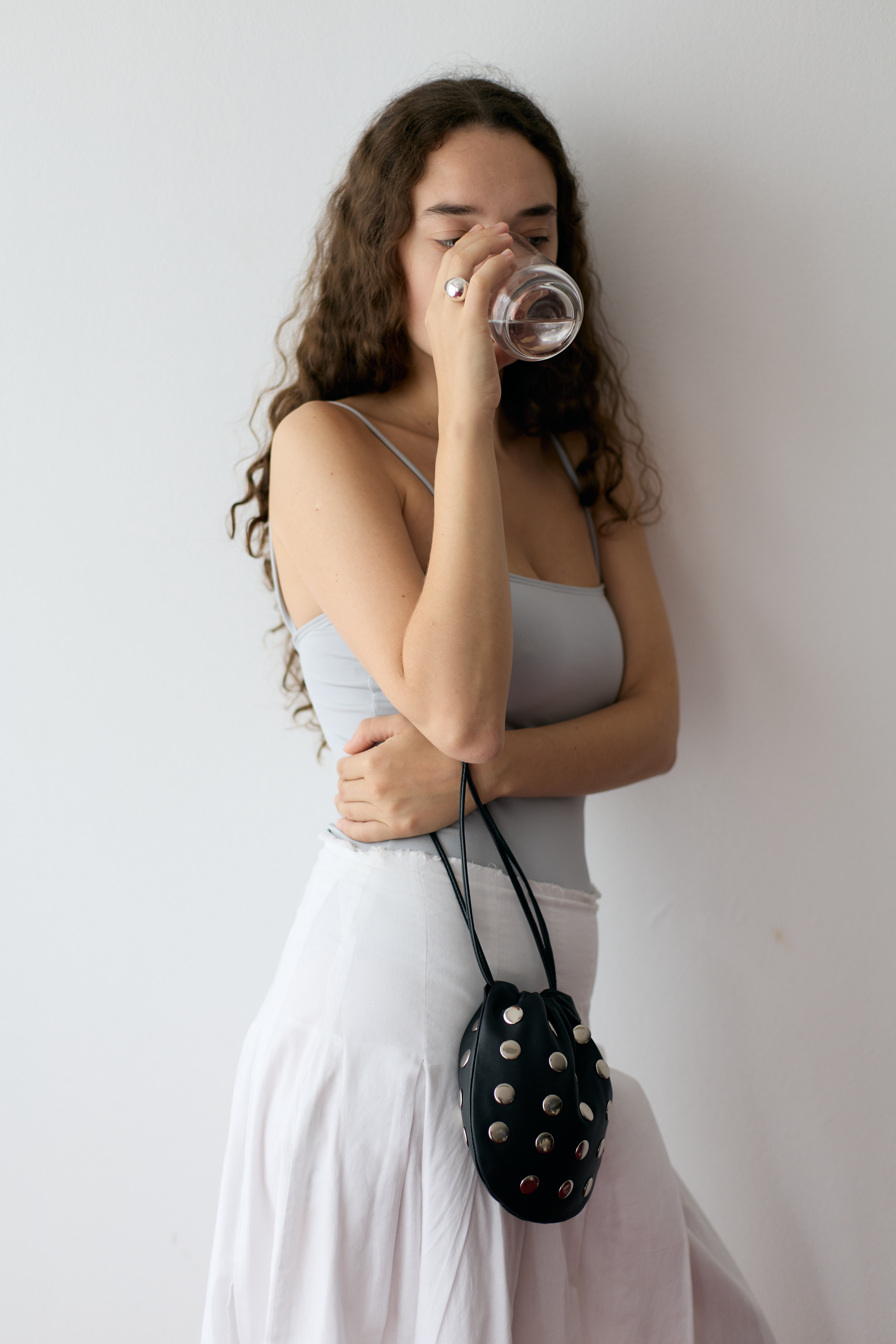 ayllon CASILDA POUCH IN BLACK レザー 巾着バッグ CASILDA Pouch in Black – Ayllón