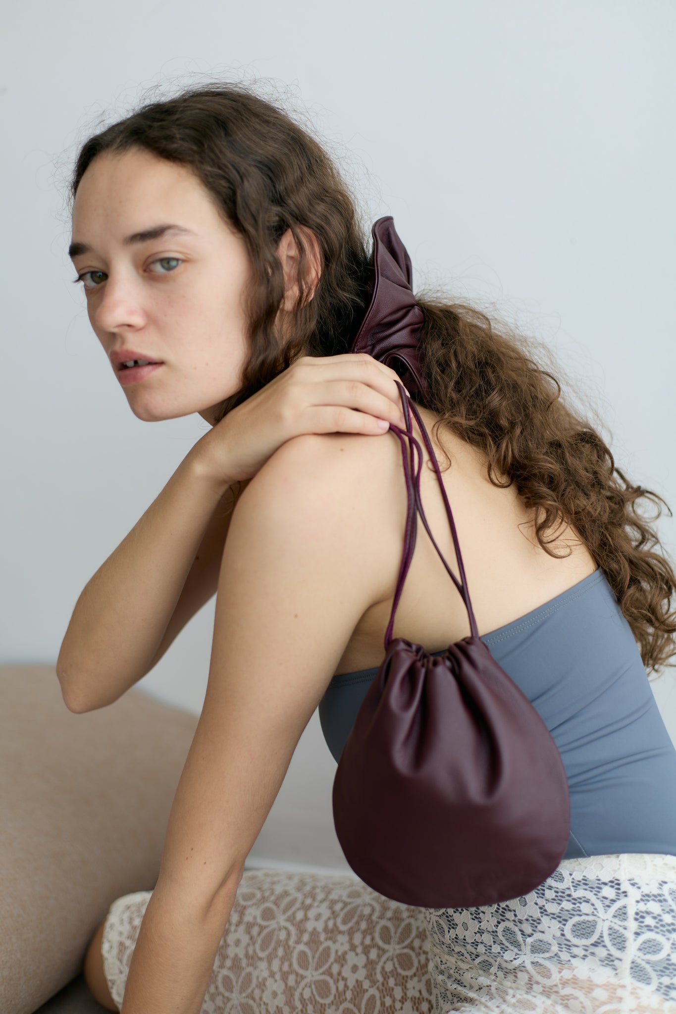 JACINTA Pouch in Tinto